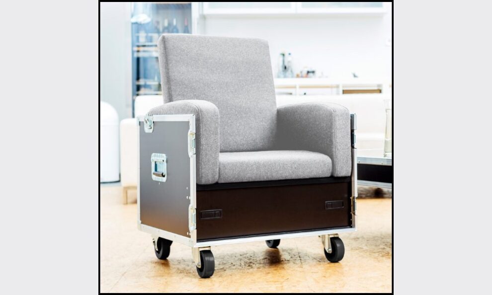 Flightcase Sofa Case | flexible Besprechungslounge vom Hersteller